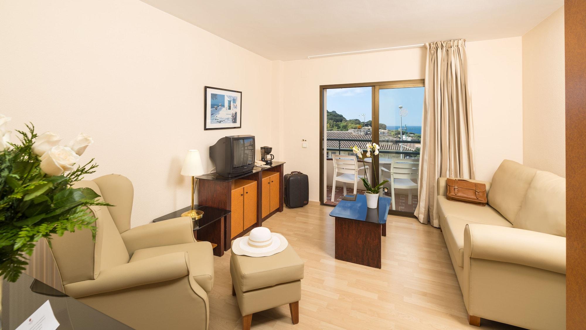 Hotel Gem Wellness & Spa يوريت دي مار المظهر الخارجي الصورة