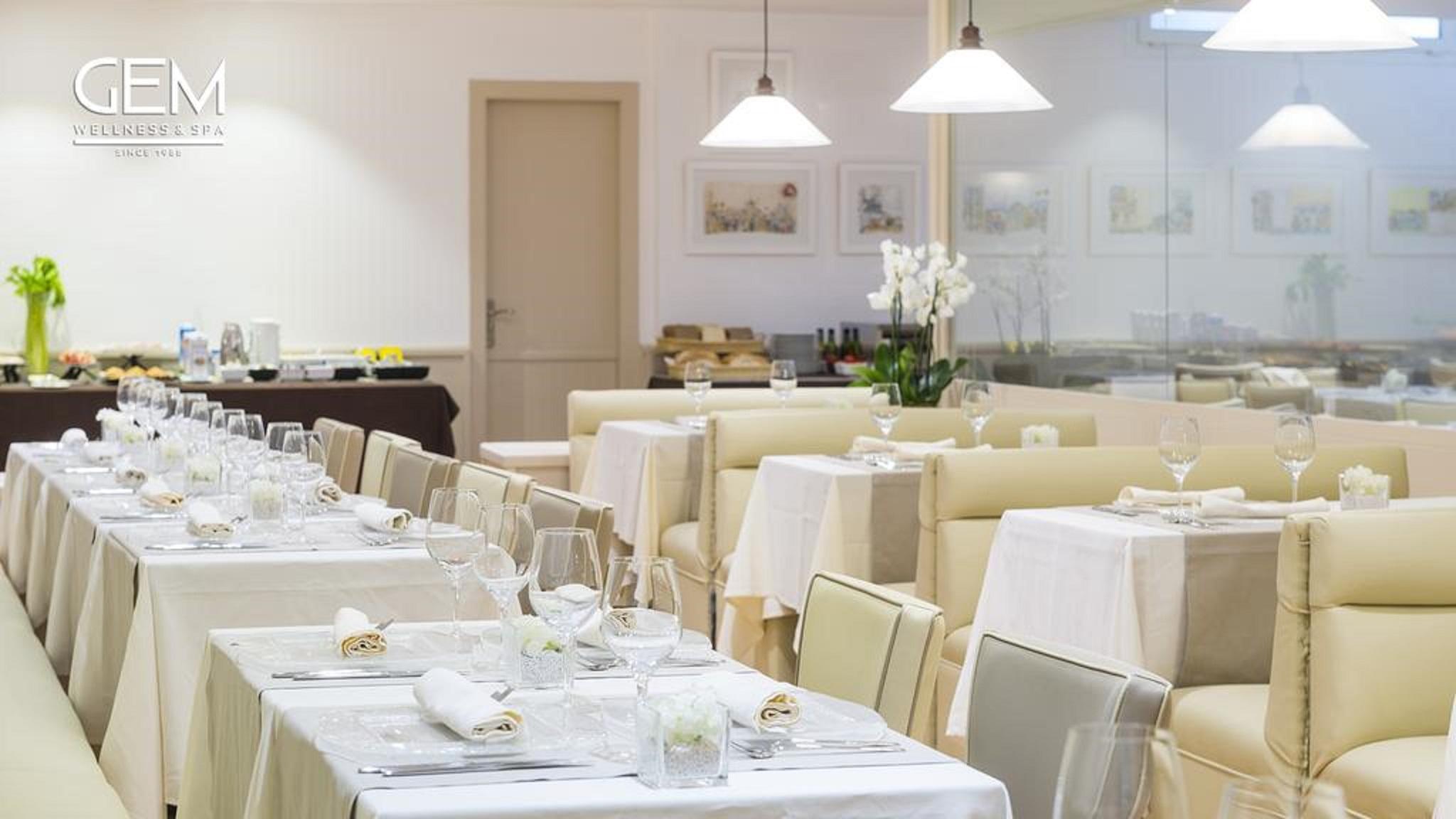 Hotel Gem Wellness & Spa يوريت دي مار المظهر الخارجي الصورة